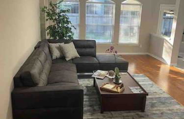 Lovely Woodlands home w/heated pool and spa! - Foto 32