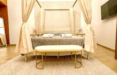 Pantheon Luxury Jacuzzi Apartment - Photo 8