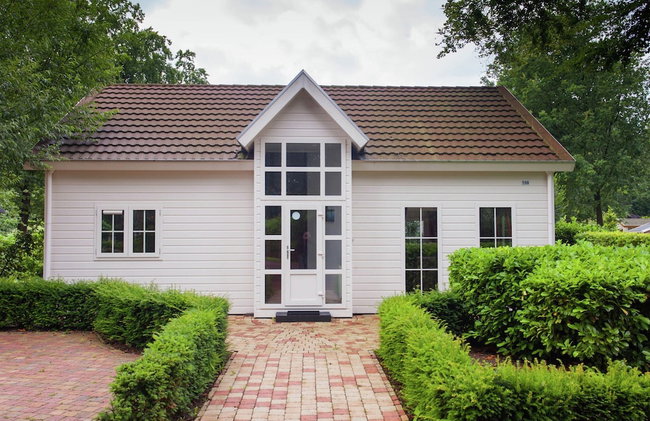 Tidy Furnished Chalet With a Dishwasher - Foto 1