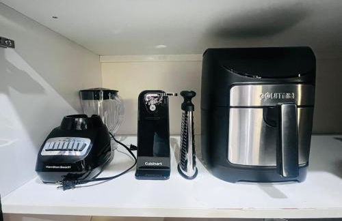 Stylish & Fully Renovated Home! - Foto 20