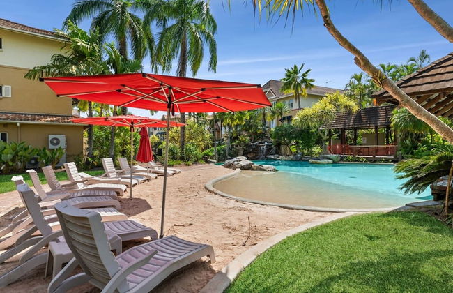Reef Apartment Cairns - 4 Pools Resort BBQ - Photo 35