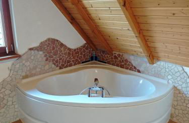 Rursee Eifel-Chalet mit Seeblick und Wellnessbereich - Foto 17