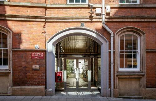 Cosy 2 Bed Retreat with FREE Secure Parking - Foto 14