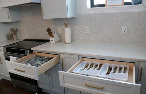 The Luxe Building- 2 Bedroom Apartment in Metropolis - Photo 47
