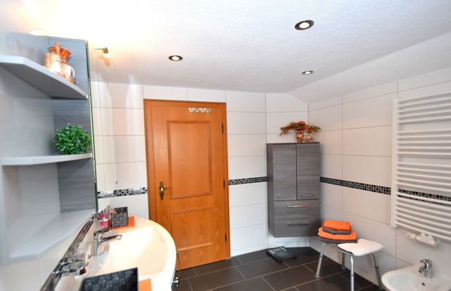 Scenic Apartment With Balcony, Garden, Deckchairs, Barbecue - Foto 21