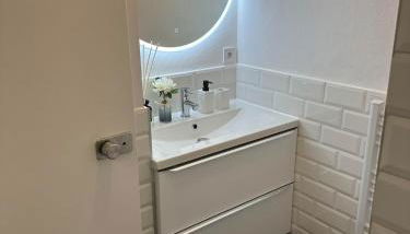 Cosy Studio en centre-ville - 20 mins de Paris - Photo 5