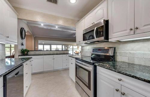 Payne Springs Paradise with Pool and Hot Tub! - Foto 17