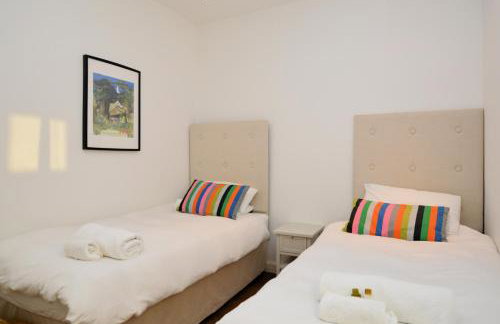 Old Fire Station - Foto 17