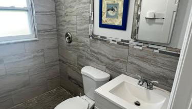 875 Oasis #1 Location! - Foto 5