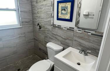 875 Oasis #1 Location! - Foto 5