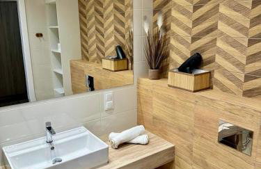 Urokliwy Apartament z dużym tarasem i widokiem na Jezioro Białe - Foto 18