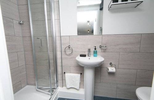 Modern en-suite room in country PubRestaurant 3 with communal kitchen - Pass the Keys - Foto 15