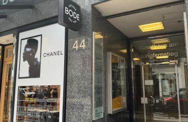 Jungfernstieg Family & Business Apartment - Photo 11