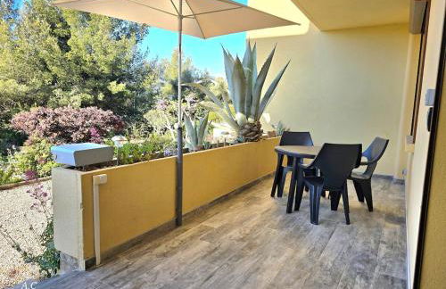 L'echapée Bleue - cosy refait a neuf, avec terrasse et vue jardin, tout se fait à pied - BY AURAconciergerie - Foto 3