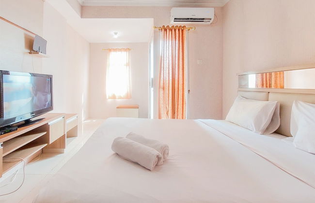 Cozy And Nice Studio At Great Western Apartment - Foto 14