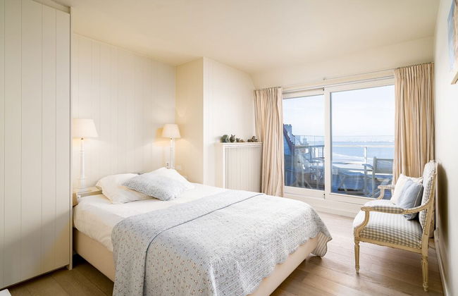 Stunning Penthouse With Free Parking and sea View - Foto 63