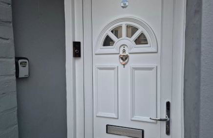 Modern Stylish Flat - Free Parking - Near London - Foto 11