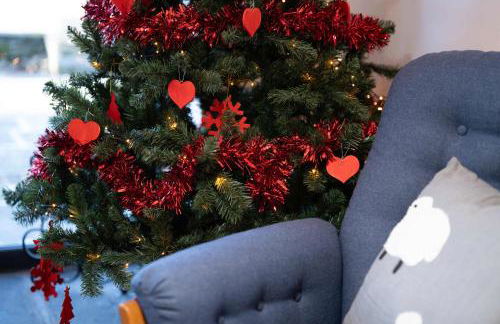 New 2 Bedroom Home at Waterhead Range by LetMeStay - Foto 9