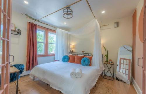 Zen Den With King Bed and Very Close to Airport - Foto 1