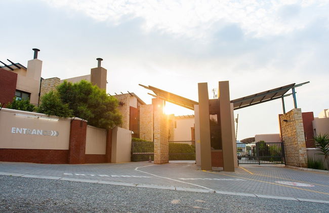 All Suite on 14th - Photo 36