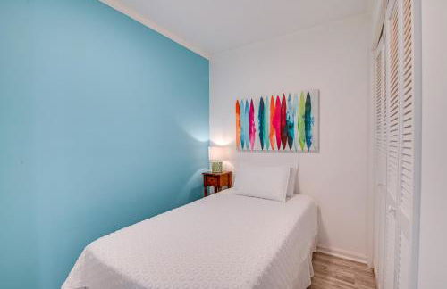 Walk to Ocean Surfside Beach Condo with Pool Access - Foto 18