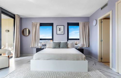 Penthouse Duplex with TOP Views! - Photo 32