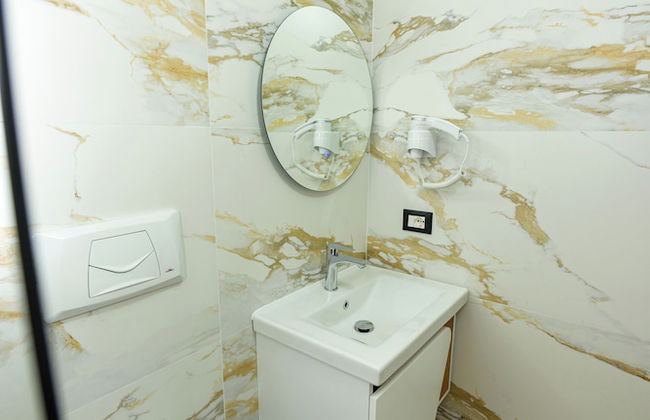 Kevin's Aparthotel - Foto 29