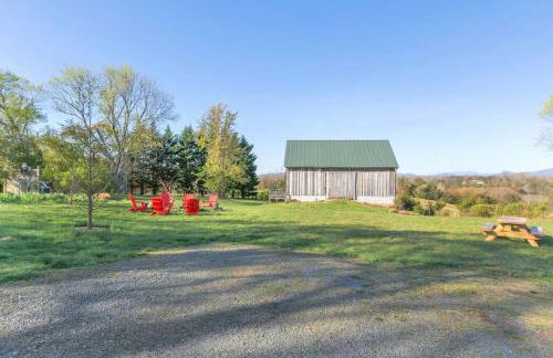 Huge Farmhouse with Heated Pool for Vacations and Retreats - Foto 58