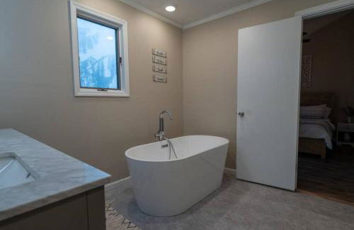 Charming Corner Newly Furnished Townhome - Foto 34