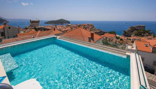 Royal Fort - The View Rooftop pool - Photo 1
