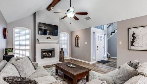 Rockwall Luxury Retreat-Pool/Spa/Patio/Gameroom - Foto 4