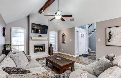 Rockwall Luxury Retreat-Pool/Spa/Patio/Gameroom - Foto 4