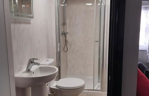 The Saracens Head Old Lounge - Foto 9