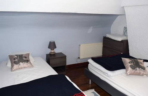 Maison à Perros-Guirec avec jardin, cour, cheminée, WIFI et proche du port de Ploumanac'h - FR-1-368-62 - Foto 8