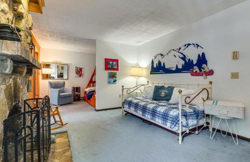 Great for Gatherings! Lakefront Ticonderoga Villa - Foto 24