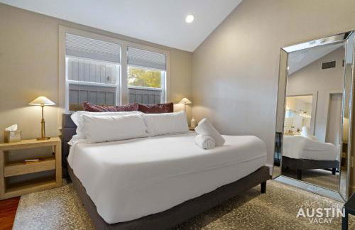 Pet Friendly East Cesar Chavez Home Near Downtown - Photo 13