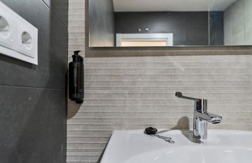 Apartamentos Catedral Palace by gaiarooms - Photo 15