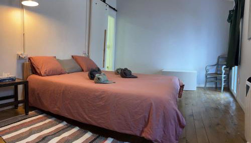 Alojamiento con encanto en planta superior ideal para trabajo y escapadas familiares en Montserrat - Foto 5