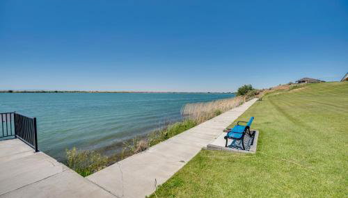 Backyard Oasis with Outdoor Kitchen! Moses Lake Home - Foto 4