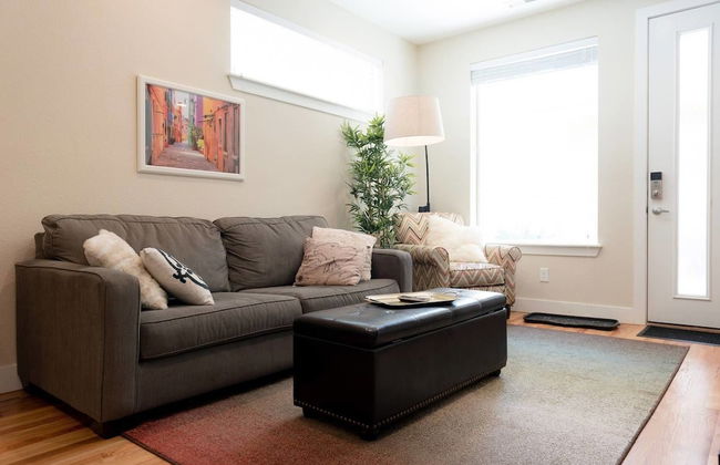 The Mile High Townhome Walk to the Stadium - Foto 21