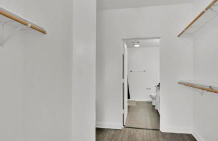 HEB703 Modern & Chic 2 Bedroom Condo Downtown Fort Worth, Free Parking, Walk to Convention Center - Foto 5