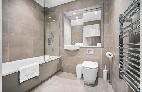 Luxury Apartment - Balcony - City Centre - Fast WiFi - Netflix 403D - Foto 4