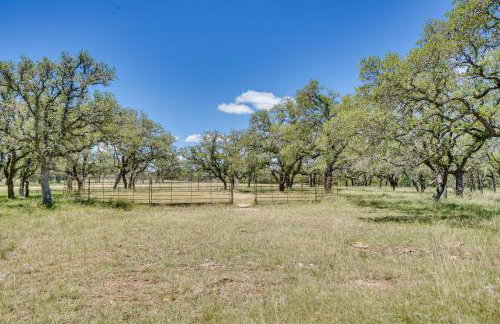 Swim, Hike and Unwind Serene Hill Country Retreat - Foto 36