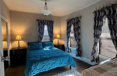 Spacious and Cozy- near T-station-Quiet Neighborhood! - Foto 8