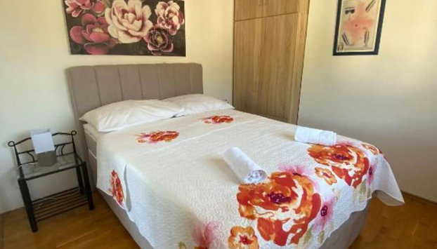 Relaxing Stay in Podstrana Apartments With Garden - Foto 2, Habitación