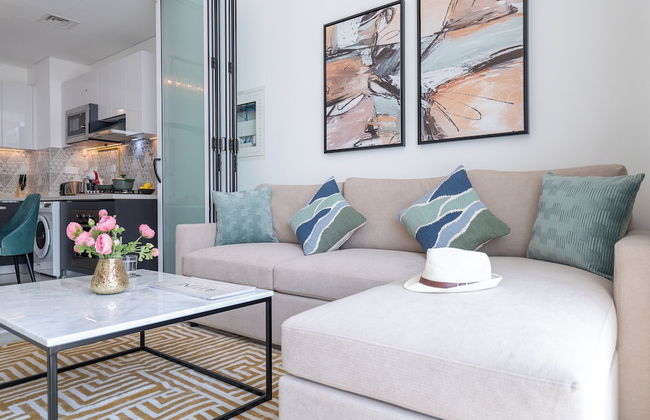 Vogue Elegance at Pearlz near Metro - Foto 78