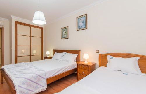 Casa Mergoux - Quiet - Spacious - AC - Wi-Fi - Smart TV - Foto 13