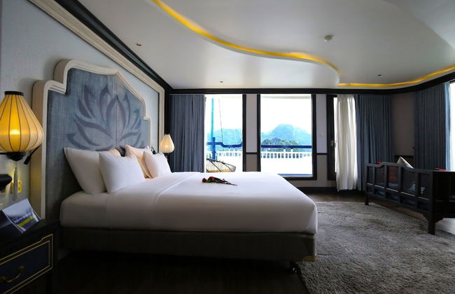 Lotus D'Orient Cruise - Foto 26