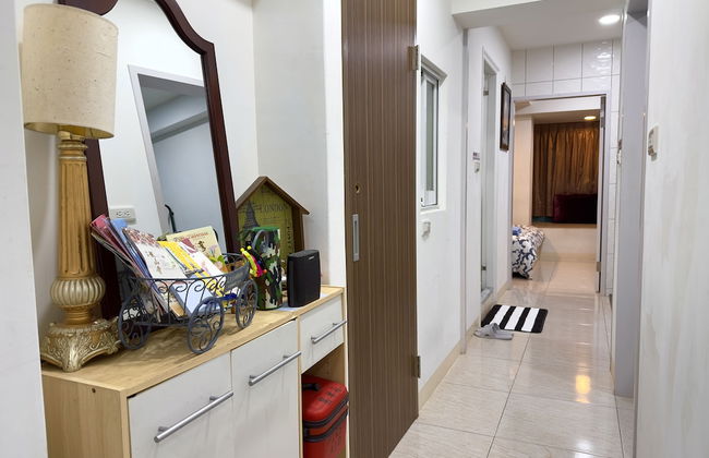 Entire APARTMENT - Photo 3