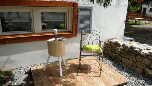 Zurück zur Natur - Urlaub im Zirkuswagen, Sommeratelier oder Schindelwagen - Foto 3